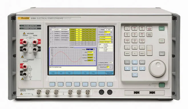 Эталон Fluke 6100B